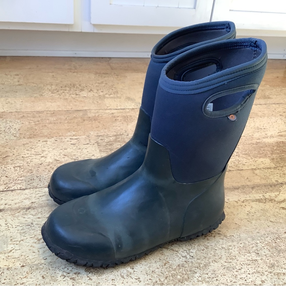 Bogs kids size 6